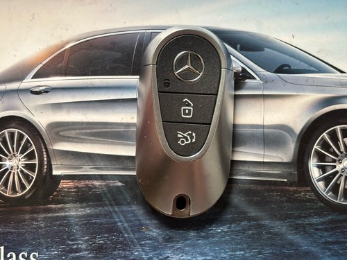 One mercedes benz smart - benz,